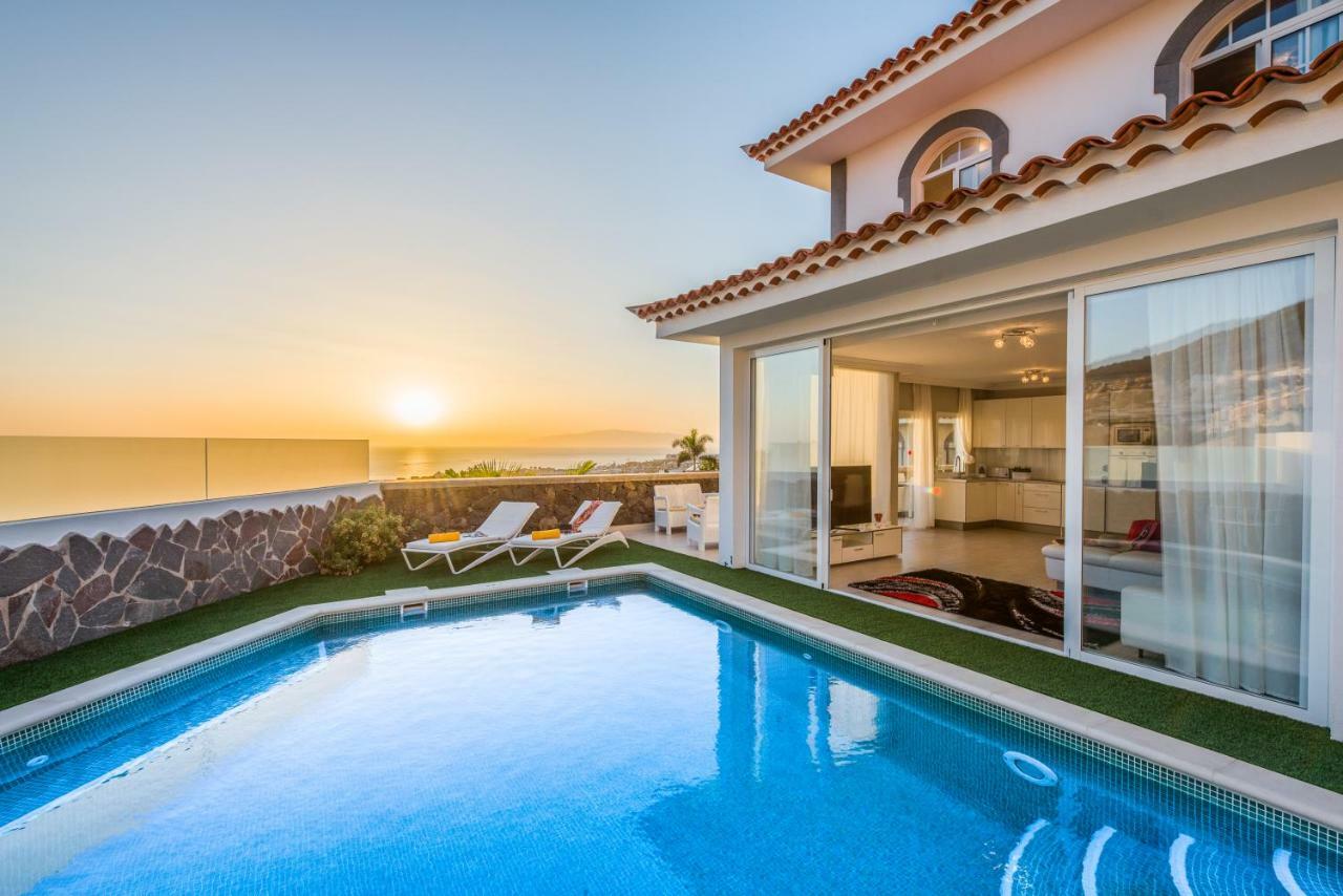 Luxury White Villa With Sea View, Heated Pool Costa Adeje  Εξωτερικό φωτογραφία