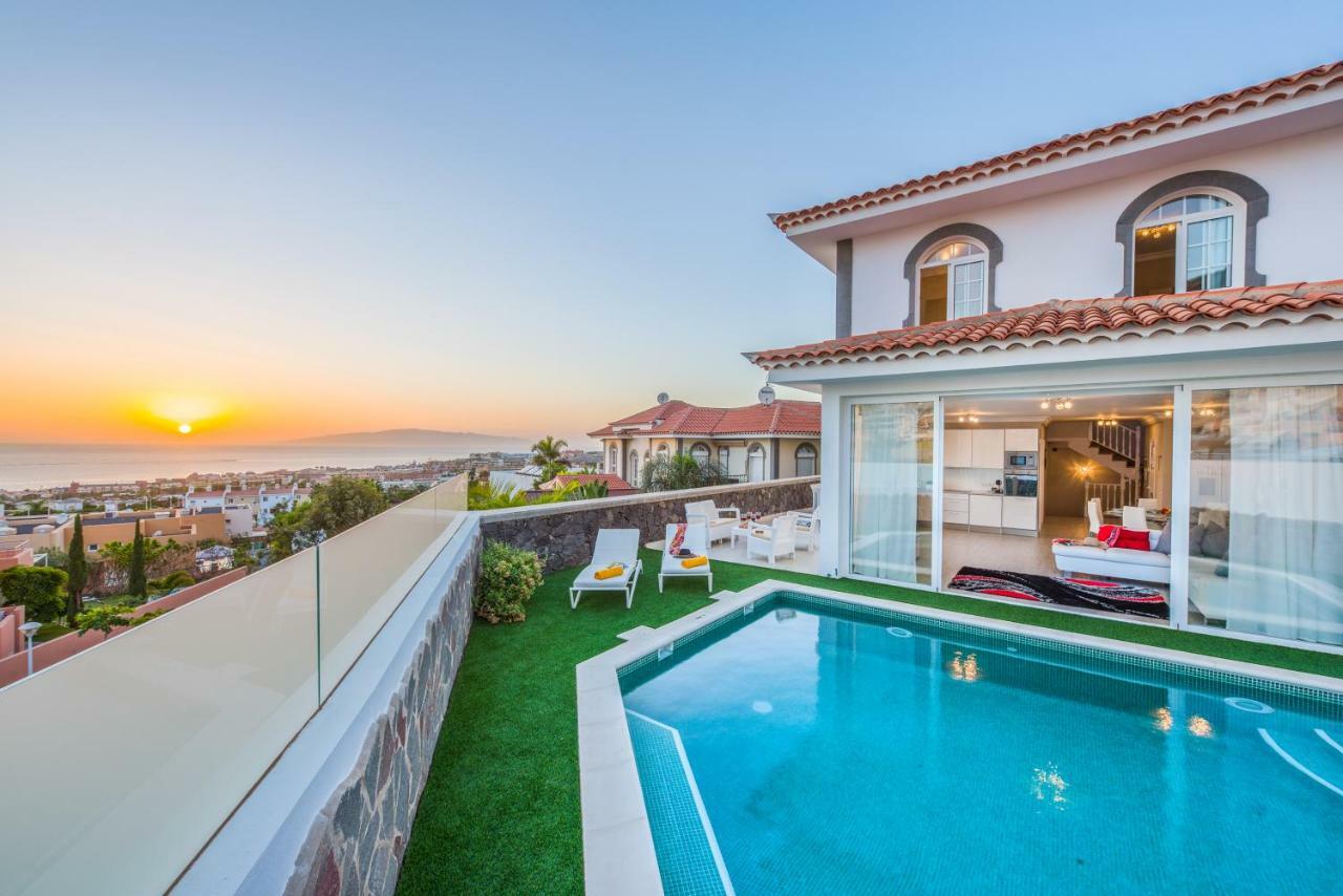 Luxury White Villa With Sea View, Heated Pool Costa Adeje  Εξωτερικό φωτογραφία